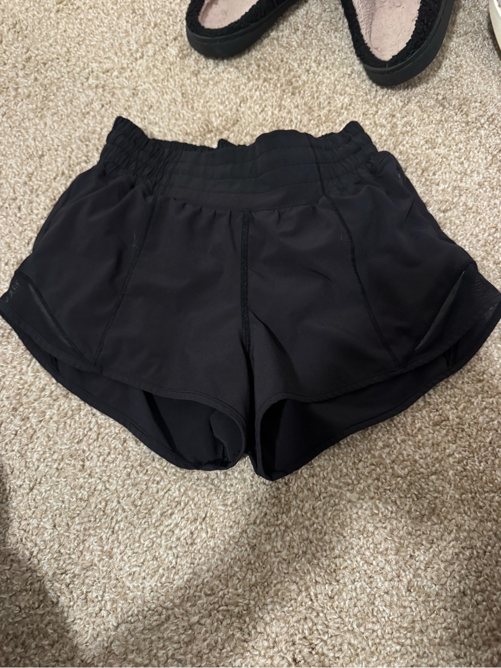 lululemon hotty hot shorts